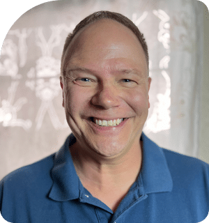 headshot of Chad Summers at family care center marksheffel, co
