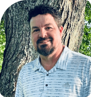 headshot of Shawn Yantis at family care center knoxville, tn