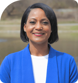 headshot of Tamisha Bass at family care center hendersonville, tn