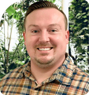 headshot of dustin mock at family care center clarksville, co