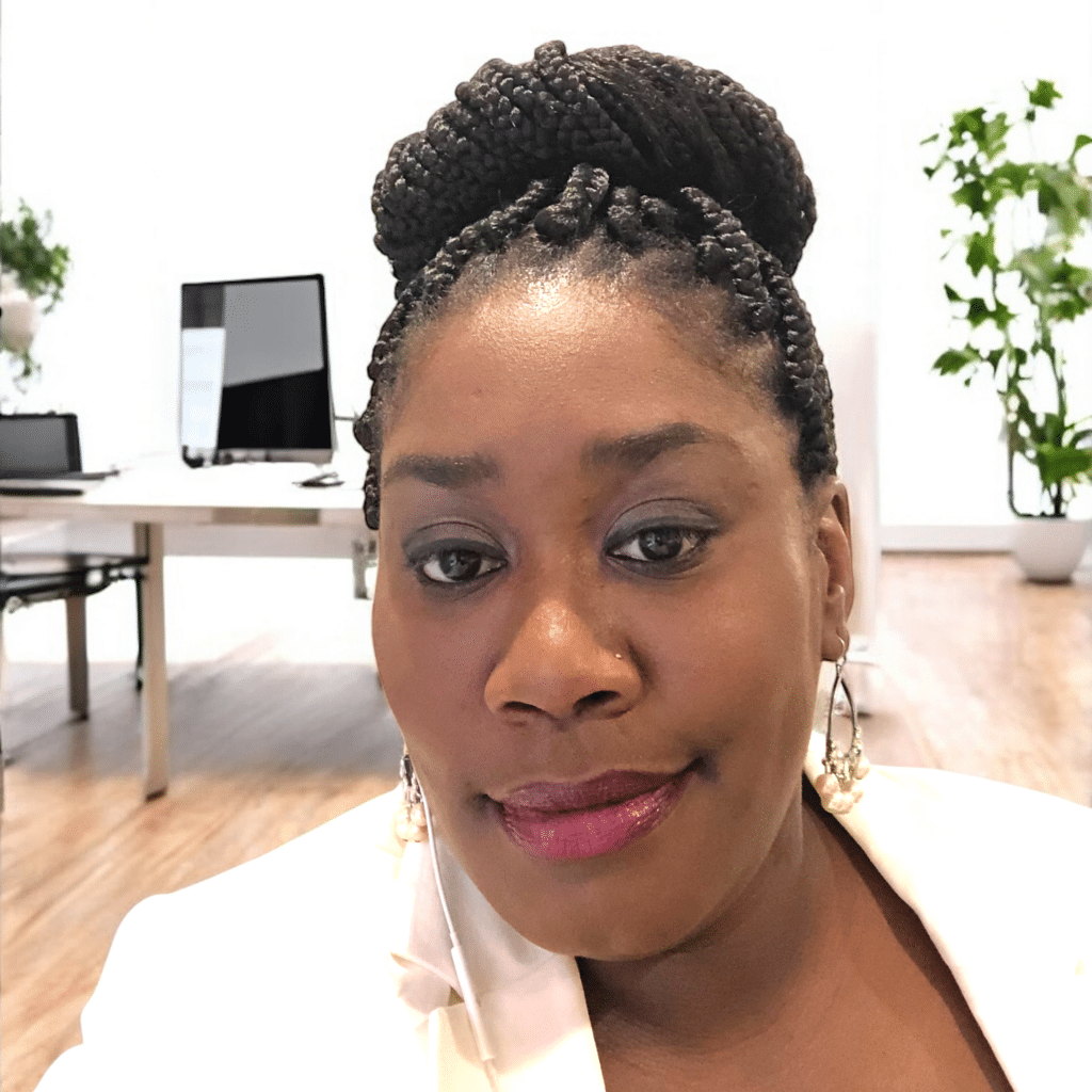 headshot of korisha mason at family care center memphis, tn