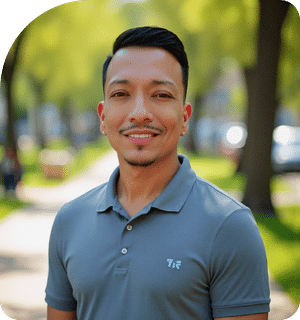Headshot of Martin Salazar
