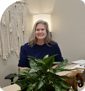 Headshot of Cindy Hewatt at Highlands Ranch, CO