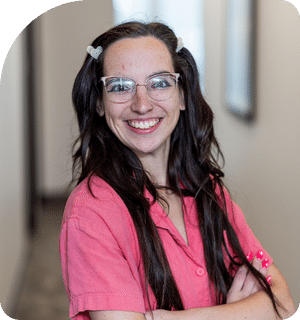 headshot of leah ney in family care center clinic at new braunfels texas