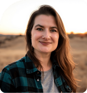 headshot of Alexandra Papa at family care center Lone Tree