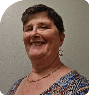 headshot of robin spahr at family care center peoria